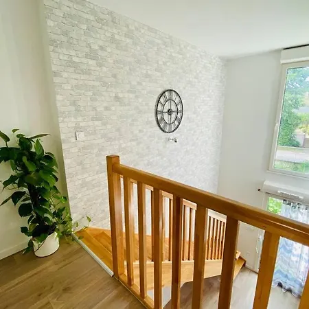 Standing / 2 Chambres / Terrasse